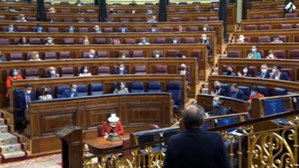Olona ha afeado que "el PSOE está tratando repartir el carnet de derecha democrática”