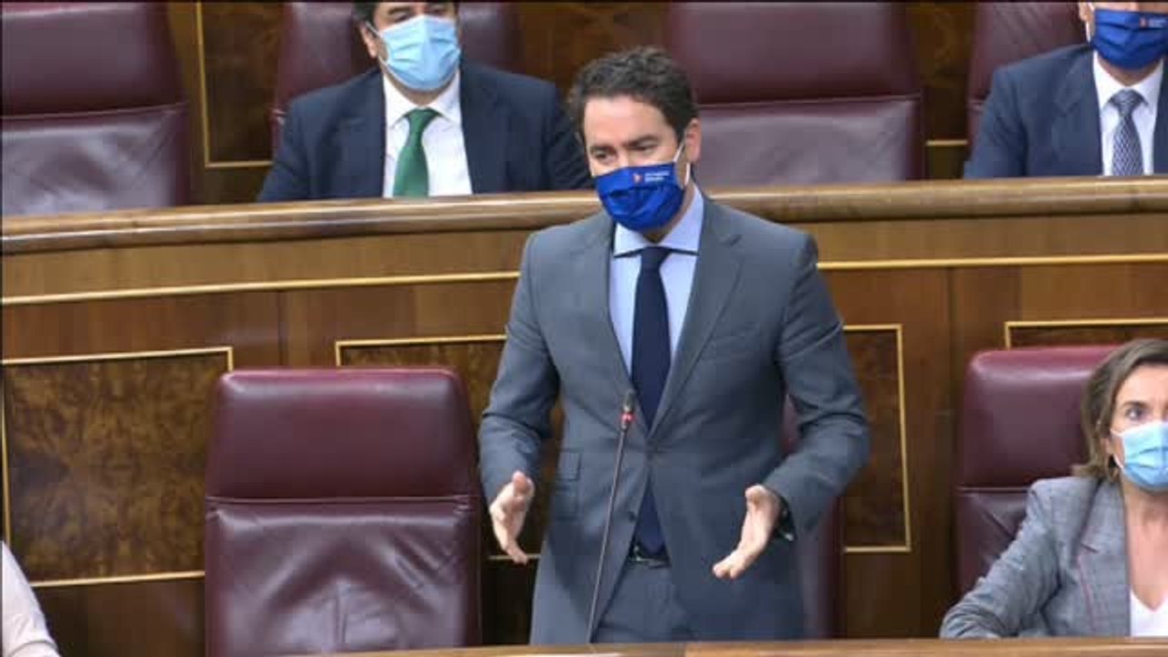 Iglesias al PP: "Su discurso moderado ha durado menos que la mili de Abascal"