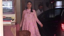 Kareena Kapoor Khan flaunts her pink dress as she snapped outside her house |FilmiBeat
