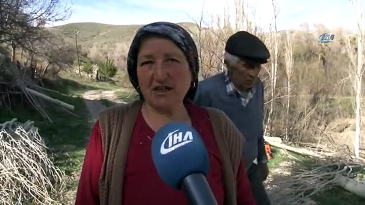 Koca Köyde 2 Kişi Yaşıyor