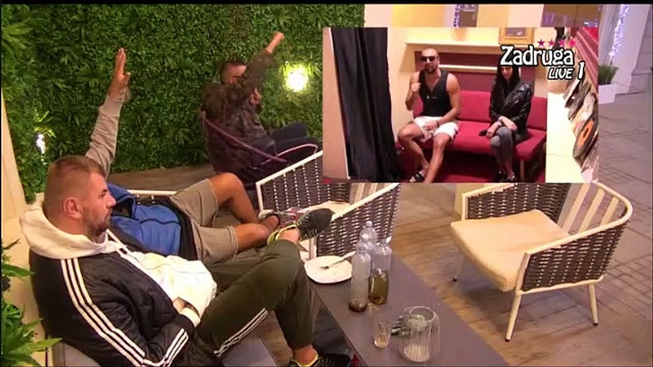 Jovana Misica sa Tomovicem u Radio Amneziji