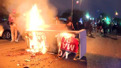 توقيفات ونهب في فيلادلفيا الأميركية غداة مقتل رجل أسود بيد الشرطة