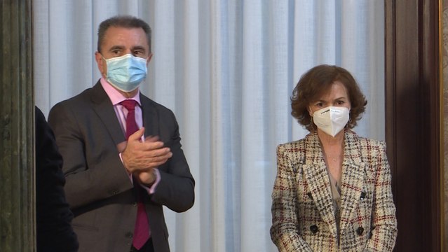 Calvo entrega declaraciones de reparación a víctimas del franquismo