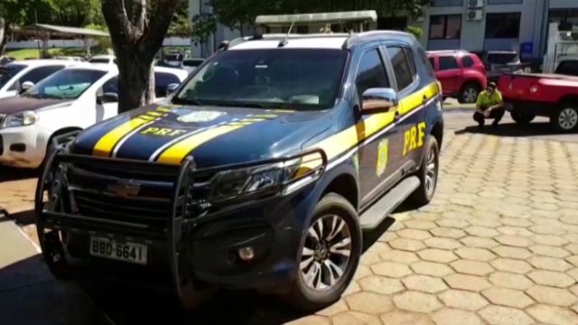 Após acompanhamento tático na BR-467, PRF realiza apreensão de maconha