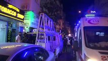 İzmir’de dükkan içerisinde silahlı saldırıya uğrayan kişi yaşamını yitirdi