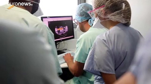 Во Франции в ночь на пятницу снова вводится карантин