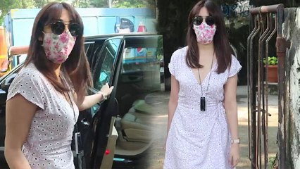 Yami Gautam snapped by media after her salon session at Juhu | FilmiBeat