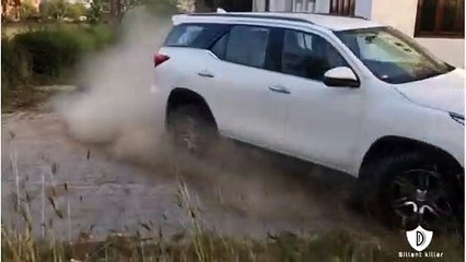 Fortuner lovers whatsapp status/fortuner gaadi status /fortuner status 2020