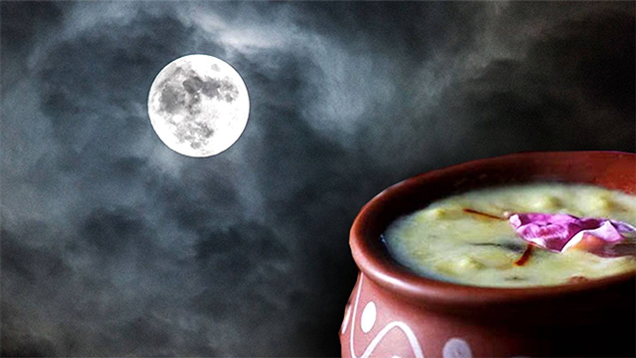 Sharad Purnima 2020: हर रोग हर लेती हैं शरद पूर्णिमा की चंद्र किरणें, खीर का होता है महत्व | Boldsky