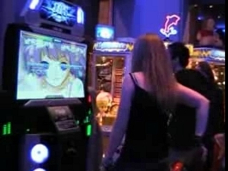 Suz et Hiso sur la borne PIU NX