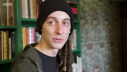 Home is Where the Art is - S02E14