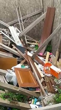 Andria: rifiuti sotto la Chiesa della Madonna del Carmine