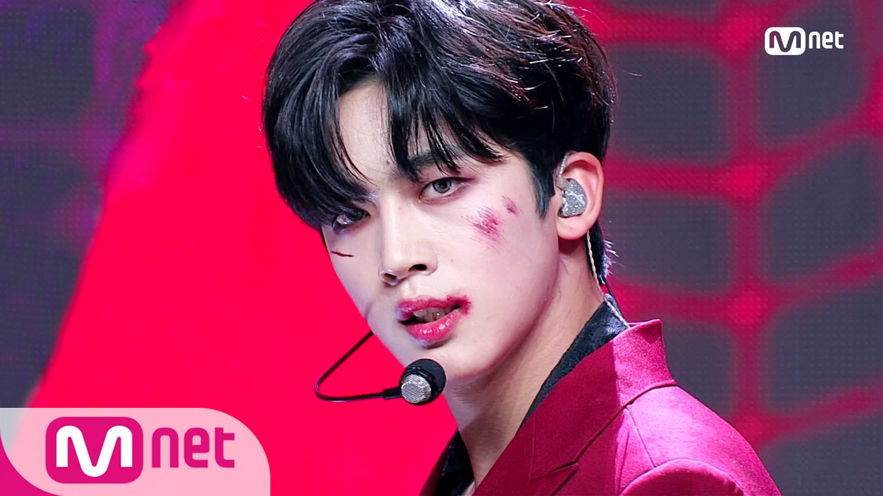 청량 섹시 ‘위아이(WEi)’의 ‘TWILIGHT’ 무대