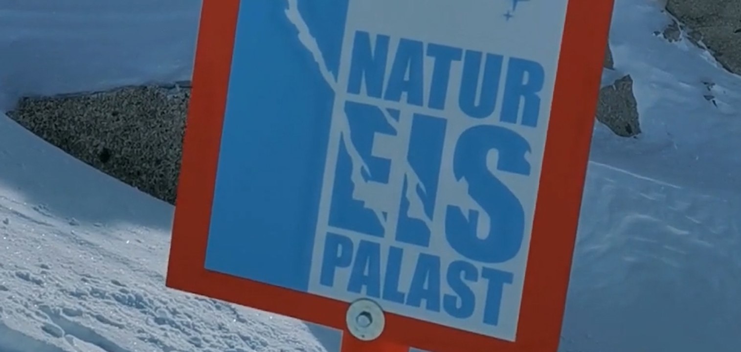 Hintertuxer Eispalast: Eintauchen in eine verborgene Welt aus Eis