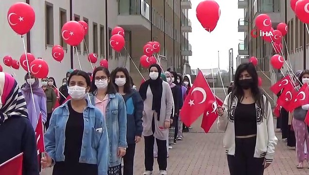 97 öğrenci Cumhuriyetin 97. yılında 97 balonu gökyüzü ile buluşturdu