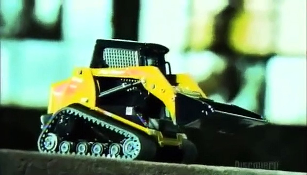How Its Made - 599 Compact Track Loaders