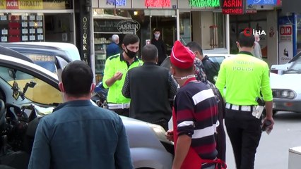 Çocuğuna araç çarpan anneyi kimse sakinleştiremedi