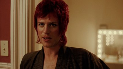 Johnny Flynn es David Bowie en el tráiler de 'Stardust'