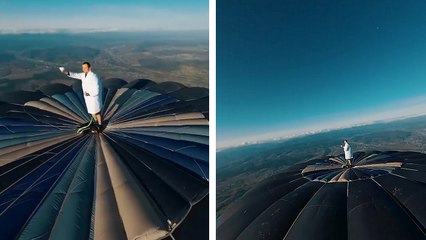 Boire son café sur une montgolfière