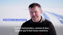 Islande: à bord du bus géant qui chevauche un glacier menacé