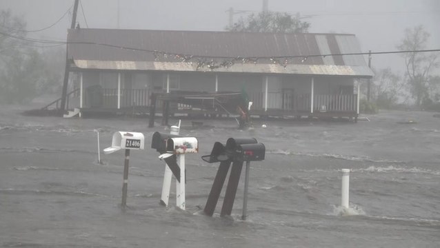Hurricane Zeta tears through Louisiana coast at landfall