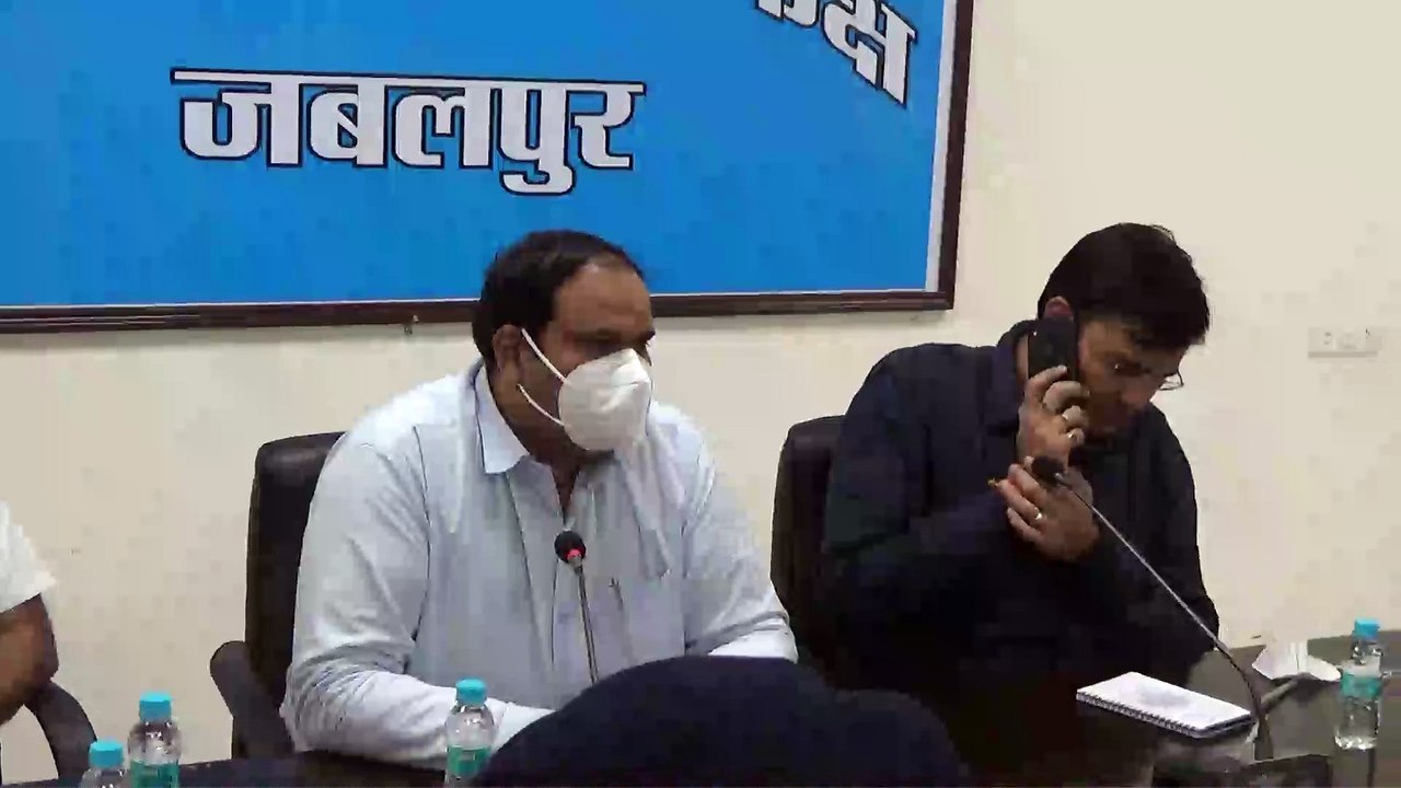 ईदमिलादुन्नबी को दृष्टिगत रखते हुए कलेक्टर एवं पुलिस अधीक्षक जबलपुर द्वारा ली गयी बैठक