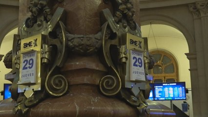 El Ibex 35 pierde hoy un 0,97 % pero mantiene el nivel de los 6.400 puntos