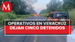 Queman vehículos y bloquean carreteras en Veracruz tras enfrentamiento