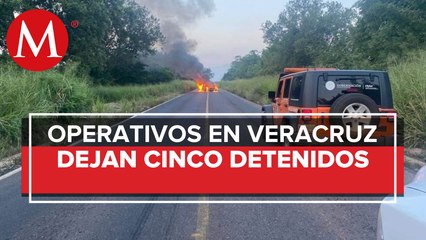 Queman vehículos y bloquean carreteras en Veracruz tras enfrentamiento