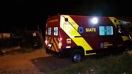 Homem cai de caminhão e é socorrido no Bairro Floresta