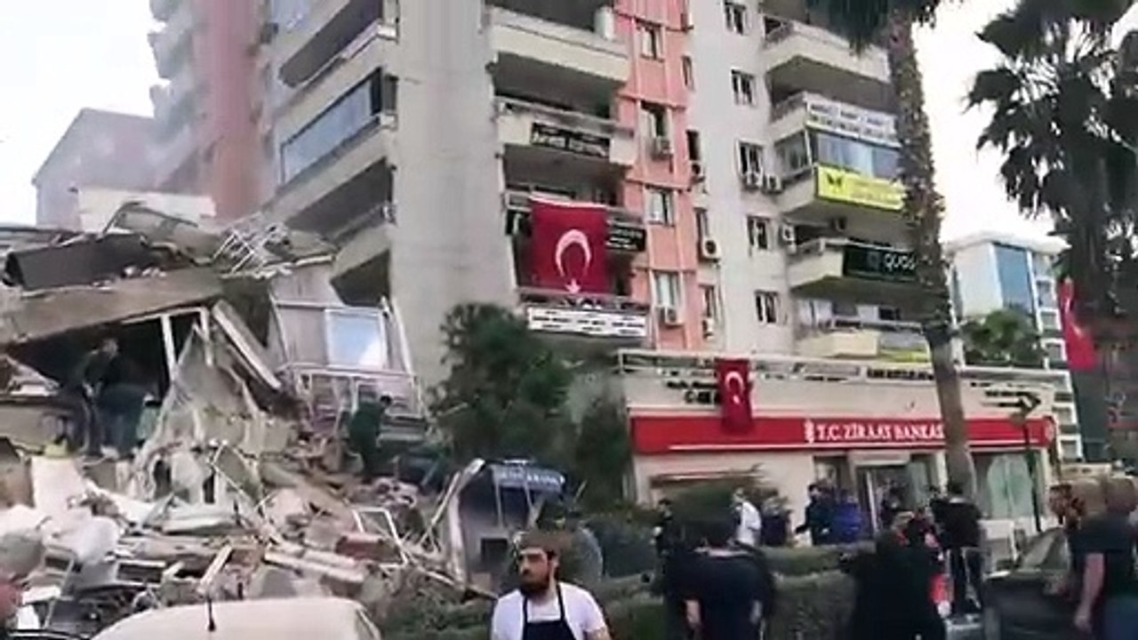 İzmir'de deprem sonrası görüntüler
