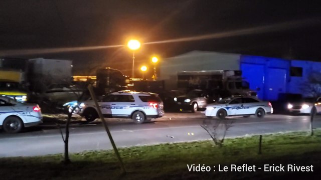 Intervention policière 29 octobre Saint-Constant (Le Reflet - Erick Rivest)