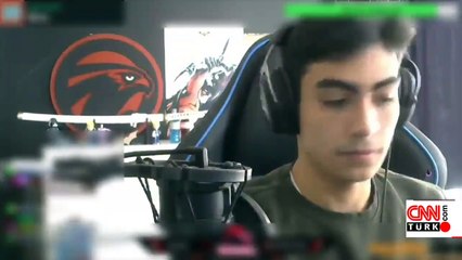 Son Dakika: İzmir depremine canlı yayında yakalandı | Video