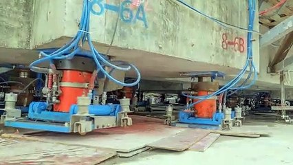 في شنغهاي: مبنى من 5 طوابق "يسير" إلى مكان جديد