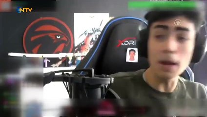 Depreme oyun oynarken yakalandı! Panik anları saniye saniye kamerada