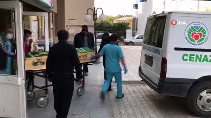 Yangında ölen 2 kardeş, tek tabutta son yolculuğuna uğurlandı
