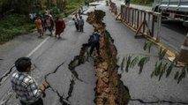 Major earthquake with magnitude 7.0 hits Greece, Turkey