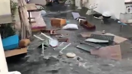 Earthquake triggers tsunami in Turkey