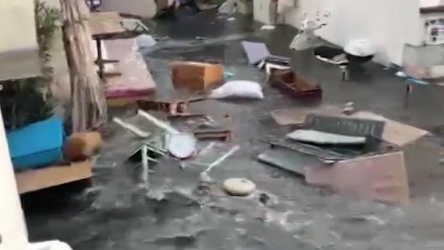 Earthquake triggers tsunami in Turkey