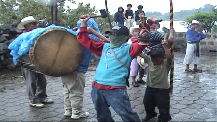 El diablo anda suelto-Sectas en Centroamérica.
