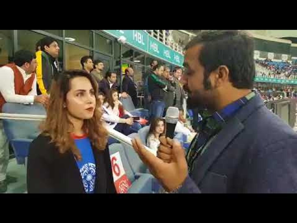 Meet Nimra Khan Supporting Karachi Kings in PSL 3 - UrduPoint