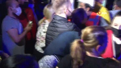 İzmir'deki Depremde Enkaz Altında Kalan Bir Kişi Daha Kurtarıldı
