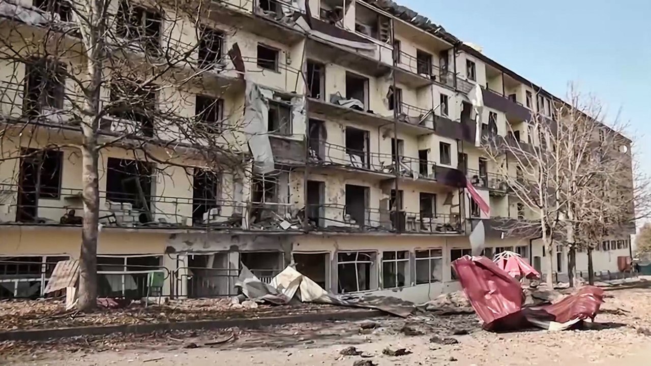 محاولات جديدة لوقف إطلاق النار.. أذربيجان وأرمينيا تتبادلان الاتهامات باستهداف المدنيين