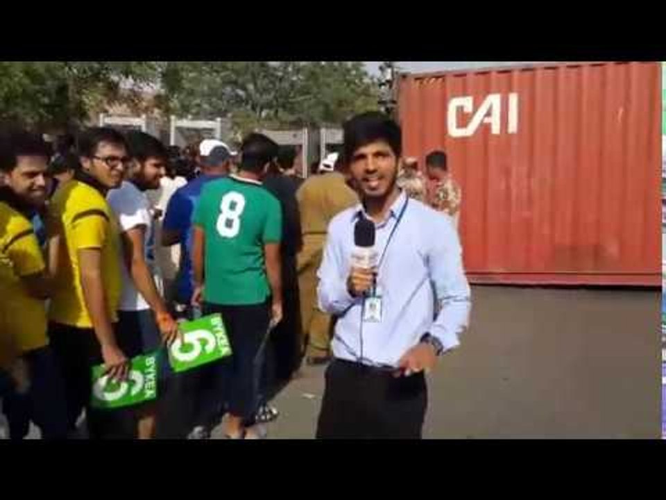 PSL 3 Final Karachi - Cricket Fans Entering inside the Stadium - Excitement on Peak!