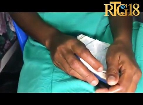 Pitit yon polisye ki malad benefisye sèvis swen sante ekstrèm ijans nan lopital Bernard Mevs