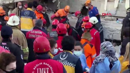 Enkaz altında kalan anne ve 4 çocuğuna ulaşıldı