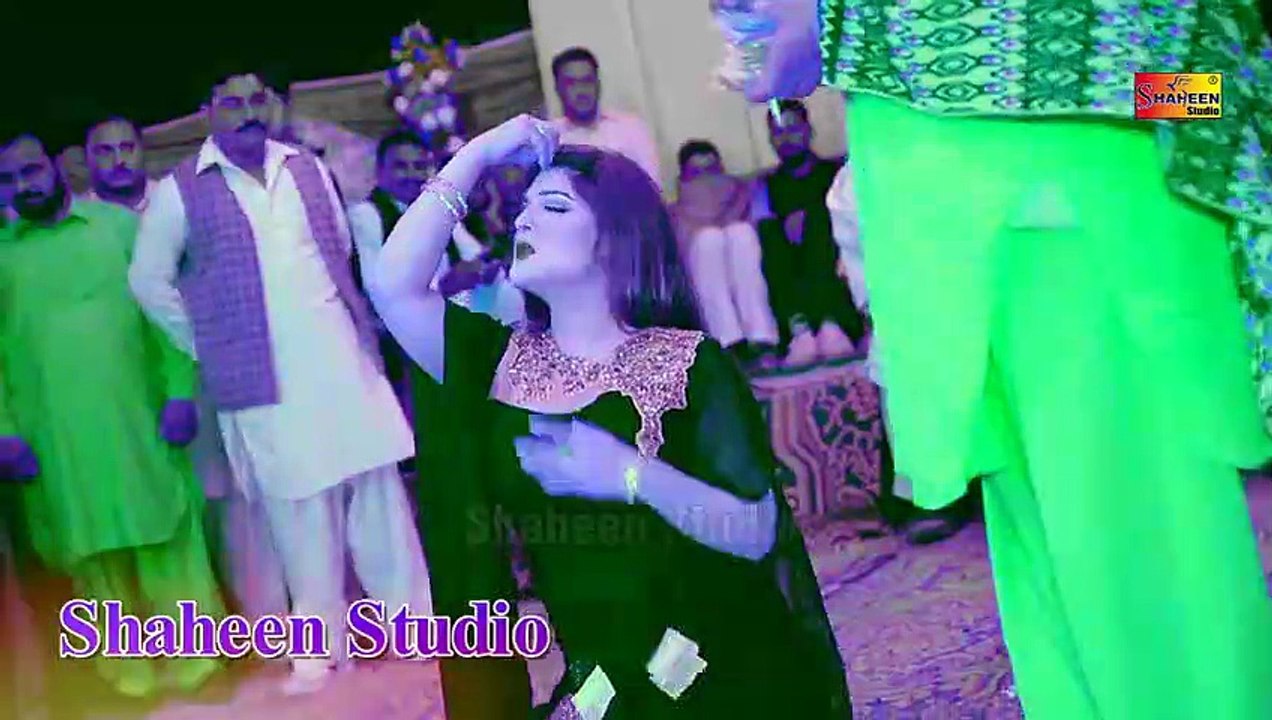 Pakistani Dancer, Mujra Dance, Zikar Jab Chir Gaya,  Chahat Baloch,  New Super Hit Dance, 2020  Shaheen Studio