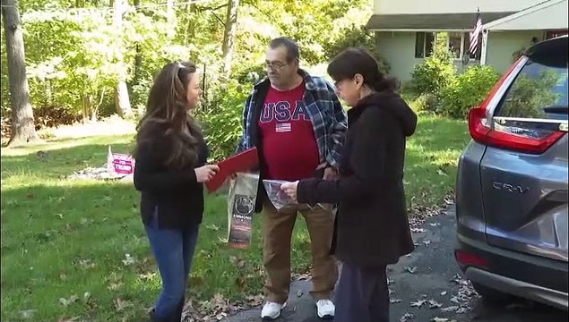 Femmes, personnes âgées, catholiques : Donald Trump cède-t-il du terrain au sein d'électorats clés ?