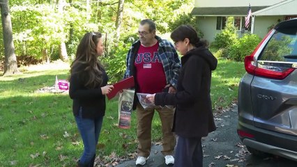 Femmes, personnes âgées, catholiques : Donald Trump cède-t-il du terrain au sein d'électorats clés ?