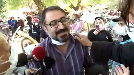 Çocuklarıyla enkaz altında kalan karısının sesini duyan kocadan büyük sevinç